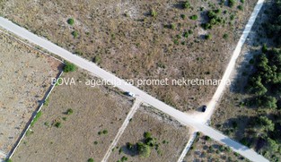 Poljoprivredno zemlji&scaron;te 11000 m2 na Viru, Zadar *POGLED MORE*  (ID-1870)