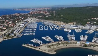 Građevinsko zemlji&scaron;te 1550 m2 &ndash; Suko&scaron;an *Blizina marine* (ID-2200)