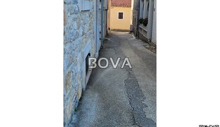 Kuća 680 m2 &ndash; Posedarje *Prilika* (ID-2251)