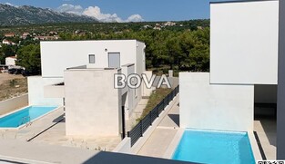 Villa 167 m2 &ndash; Rovanjska *Prvi red do mora* (ID-2318)