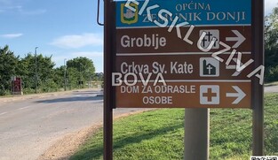 Građevinsko zemlji&scaron;te 1032 m2 &ndash; Zemunik Donji *Pravilan oblik* (ID-2565/E)