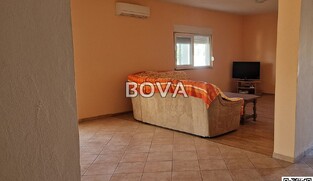 Kuća 280m2 &ndash; Privlaka *POGLED MORE* (ID-2578/A)