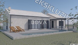 Građevinsko zemlji&scaron;te 781 m2 &ndash; Ražanac *Građevinska dozvola* (ID-2588/E)