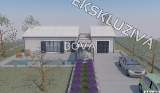Građevinsko zemlji&scaron;te 781 m2 &ndash; Ražanac *Građevinska dozvola* (ID-2588/E)